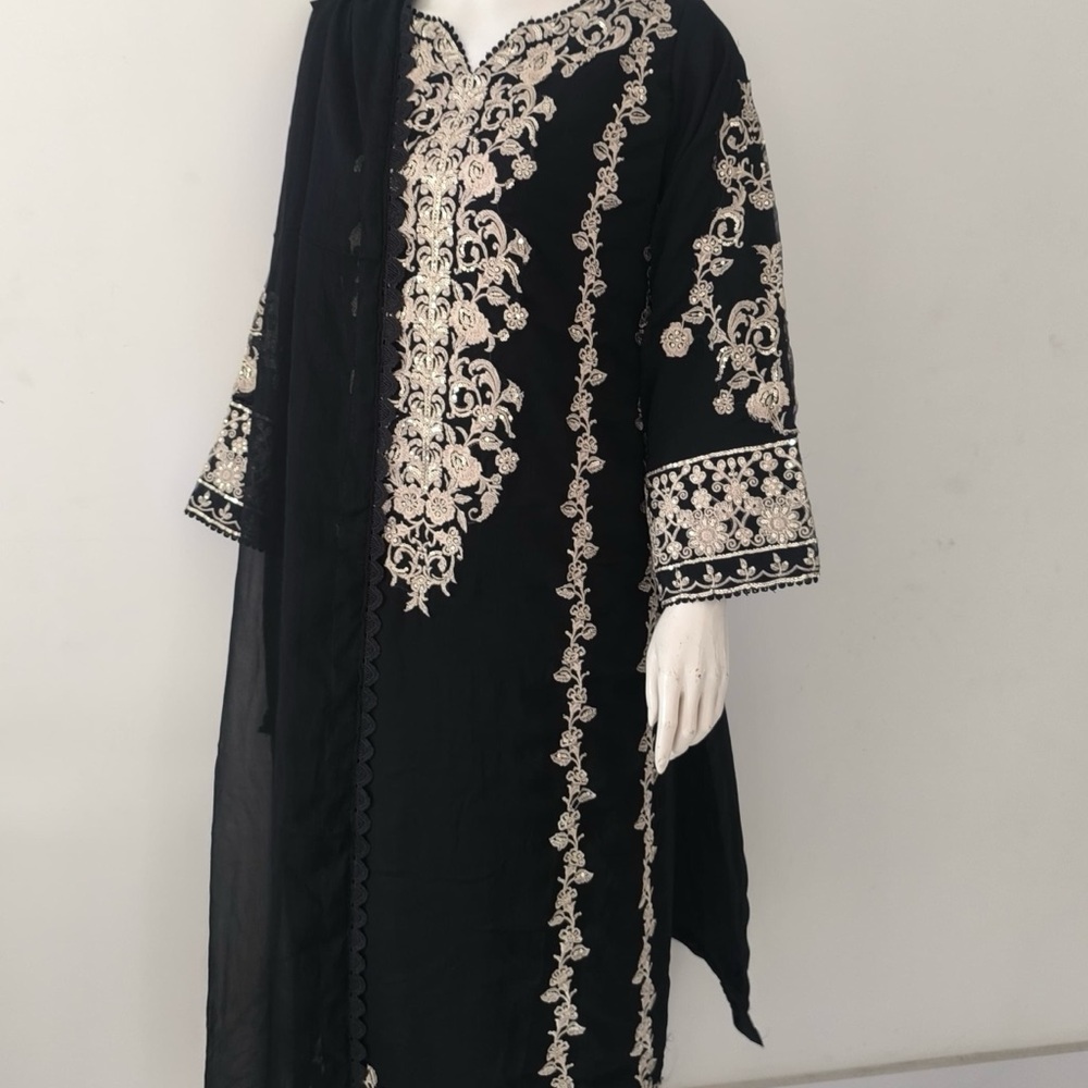 Fancy chiffon Black Pakistani dress with Embroidery cco